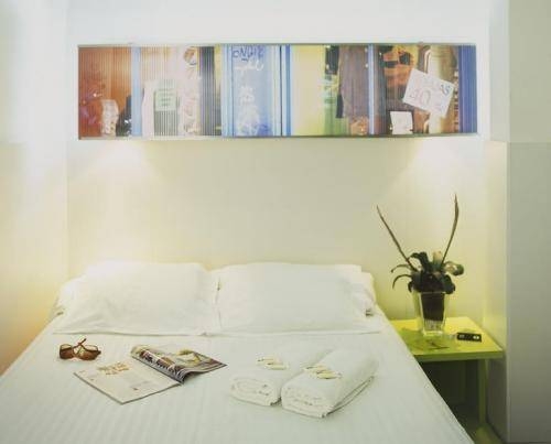 Imagen general del Hostal Youth Hostel - Central and Basic Universitat. Foto 6