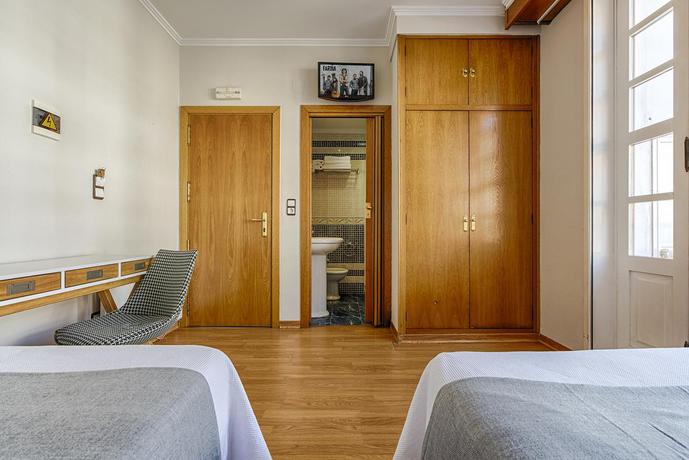 Imagen general del Hostal Zahara, Ferrol. Foto 2