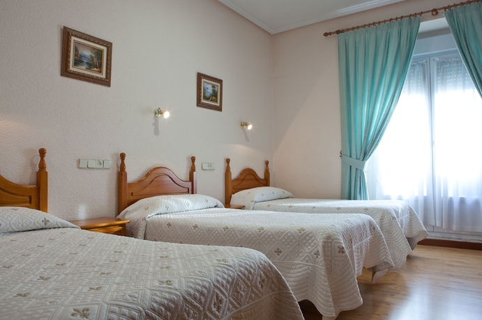 Imagen de la habitación del Hostal Zamora. Foto 14