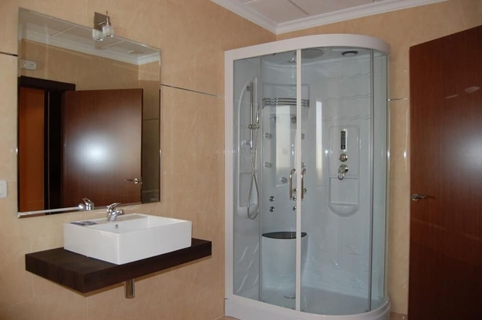 Imagen de la habitación del Hostal Zurich. Foto 13