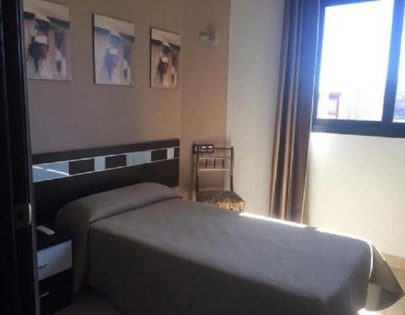 Imagen de la habitación del Hostal Zurich, Hu&eacute;rcal-Overa. Foto 6