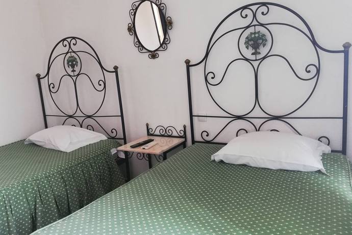 Imagen general del Hostal d'Iberica. Foto 2