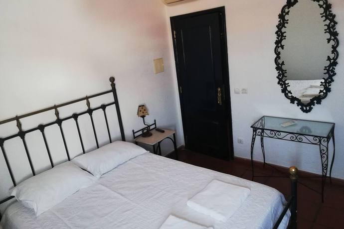 Imagen general del Hostal d'Iberica. Foto 3