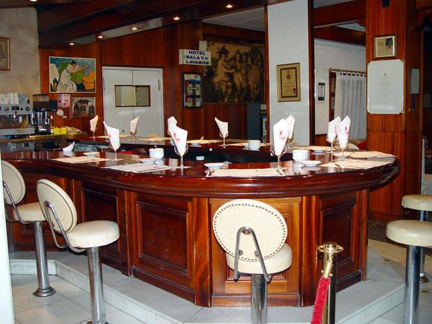 Imagen del bar/restaurante del Hostal del Carme. Foto 2
