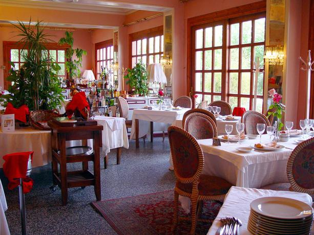 Imagen del bar/restaurante del Hostal del Carme. Foto 3