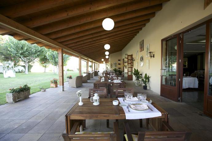Imagen del bar/restaurante del Hostal del Carme. Foto 4