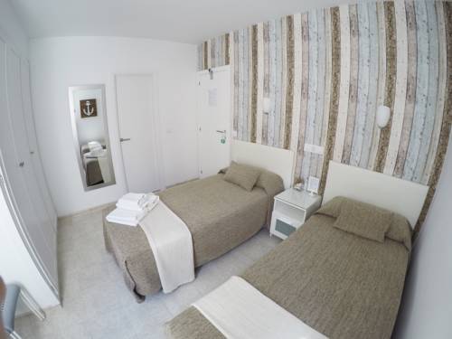 Imagen de la habitación del Hostal del Mar, Tossa de Mar. Foto 10