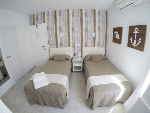 Imagen de la habitación del Hostal del Mar, Tossa de Mar. Foto 11