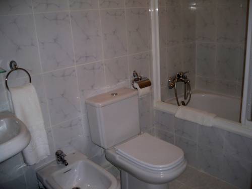 Imagen de la habitación del Hostal los Chanos El Ruso. Foto 14