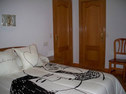 Imagen de la habitación del Hostal los Chanos El Ruso. Foto 15