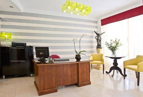 Imagen general del Hostal y Apartamentos Abril. Foto 3