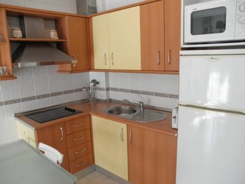 Imagen de la habitación del Hostal y Apartamentos Abril. Foto 11