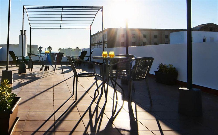 Imagen general del Hostal y apartamentos Plaza De La Luz Cádiz. Foto 2