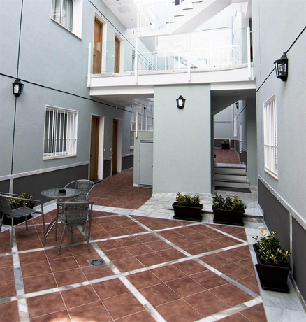 Imagen general del Hostal y apartamentos Plaza De La Luz Cádiz. Foto 3