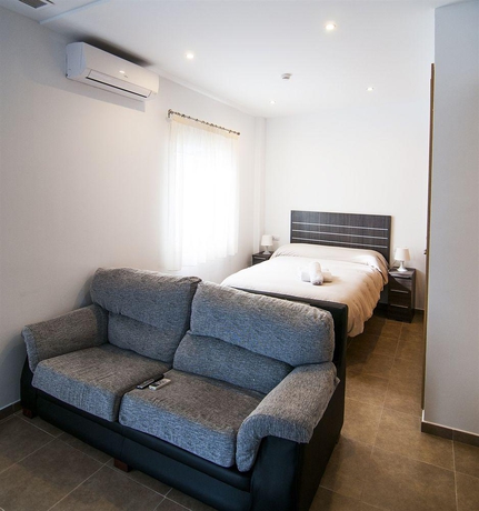 Imagen general del Hostal y apartamentos Plaza De La Luz Cádiz. Foto 12