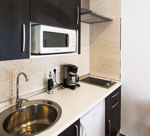 Imagen general del Hostal y apartamentos Plaza De La Luz Cádiz. Foto 13