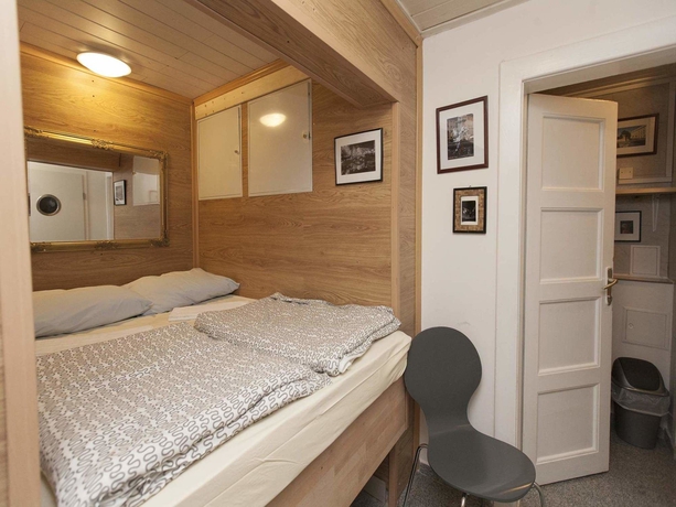 Imagen de la habitación del Hostel 24, Ljubljana. Foto 1
