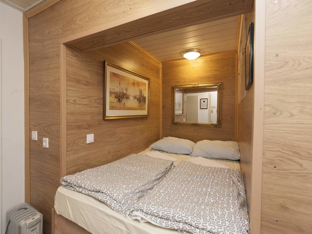 Imagen de la habitación del Hostel 24, Ljubljana. Foto 10