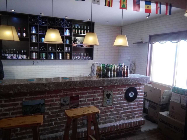 Imagen del bar/restaurante del Hostel 25 Four Seasons Youth. Foto 2