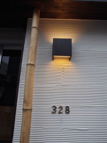 Imagen de los exteriores del Hostel 328 and Lounge. Foto 9