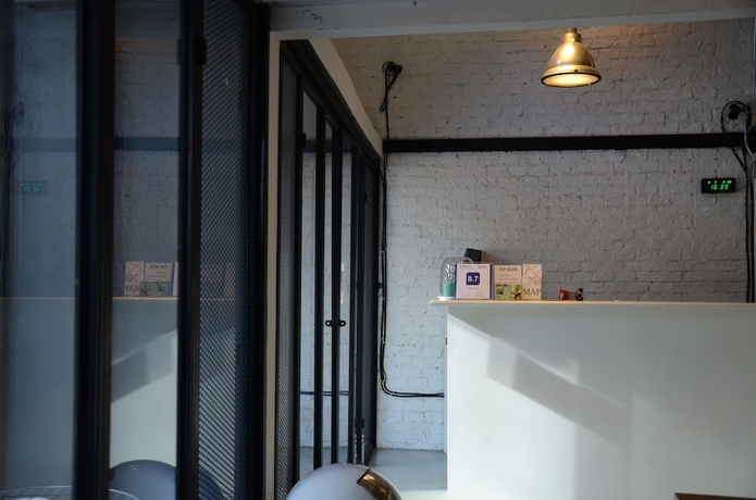 Imagen de los interiores del Hostel 3howw Khaosan. Foto 15