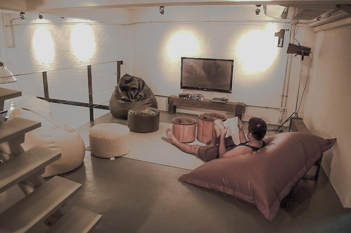 Imagen de los interiores del Hostel 3howw Khaosan. Foto 16