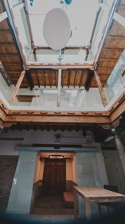 Imagen de los exteriores del Hostel 4U. Foto 13
