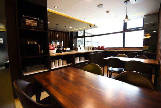 Imagen de los interiores del Hostel 57 Myeongdong. Foto 28