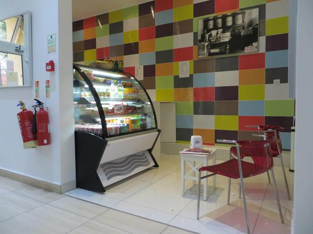 Imagen del bar/restaurante del Hostel Abercorn House. Foto 6