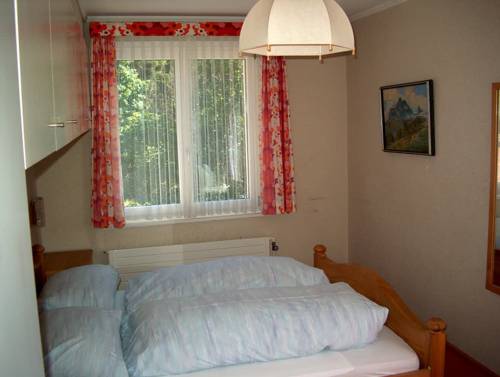 Imagen de la habitación del Hostel Adrenalin Backpackers. Foto 12