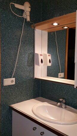 Imagen de la habitación del Hostel Akureyri Cottages. Foto 25