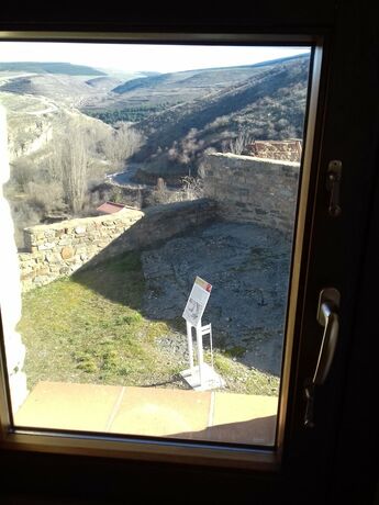 Imagen de la habitación del Hostel Albergue Corral de la Pe&ntilde;a. Foto 13