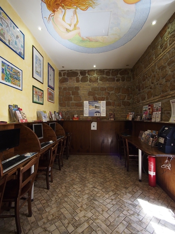 Imagen de los interiores del Hostel Alessandro Palace and Bar. Foto 15