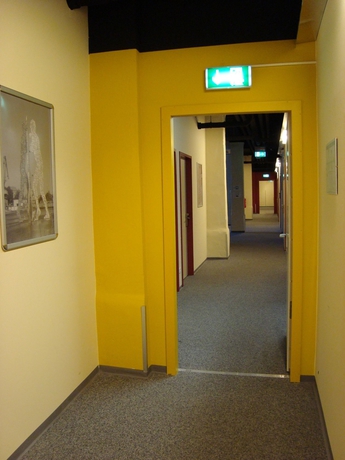 Imagen de los interiores del Hostel All In. Foto 16