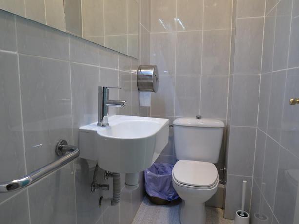 Imagen de la habitación del Hostel Almansa. Foto 10