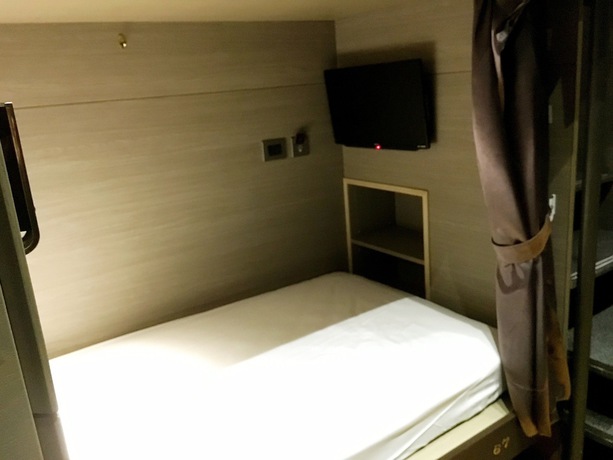 Imagen de la habitación del Hostel Amici hotel Six Star. Foto 6