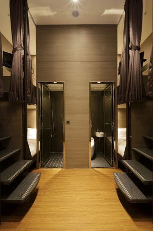 Imagen de la habitación del Hostel Amici hotel Six Star. Foto 9