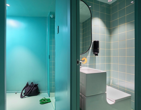 Imagen de la habitación del Hostel Amistat City Barcelona. Foto 18