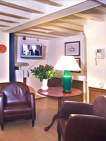 Imagen de los interiores del Hostel Amsterdam Sarphati. Foto 19