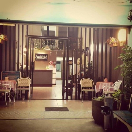 Imagen del bar/restaurante del Hostel Ann. Foto 2