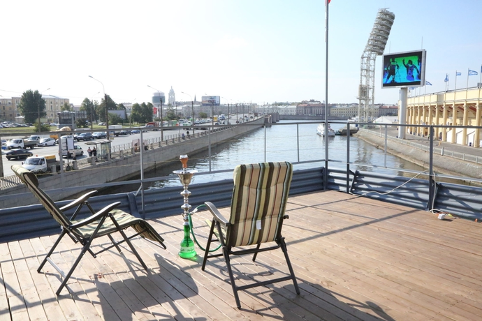 Imagen de los exteriores del Hostel Aqua, San Petersburgo. Foto 13