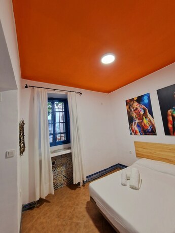 Imagen de la habitación del Hostel Arc House Mezquita - Adults Only. Foto 17