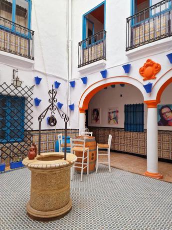 Imagen de los interiores del Hostel Arc House Mezquita - Adults Only. Foto 22