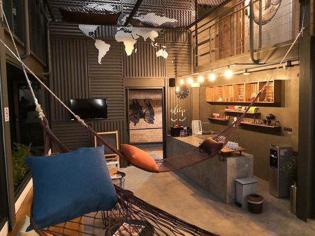 Imagen de los interiores del Hostel Asleep by Lantana. Foto 19