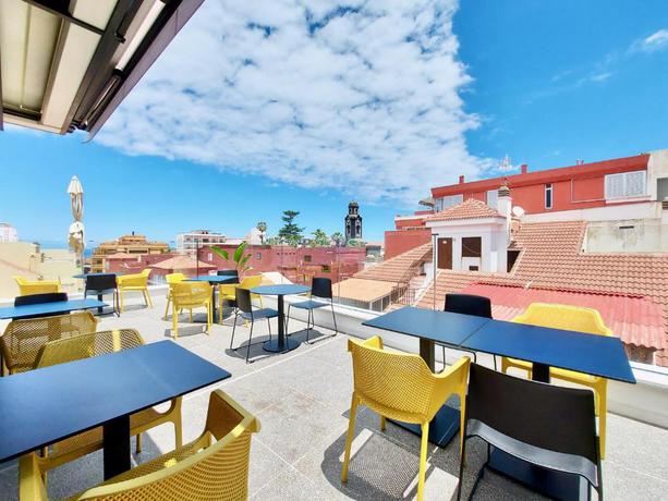 Imagen de los exteriores del Hostel Atypicap Capsule. Foto 9