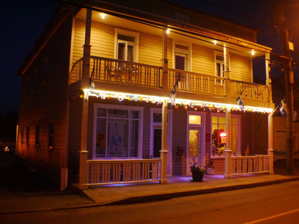 Imagen de los interiores del Hostel Auberge Jeunesse Loulou's Backpacker. Foto 16