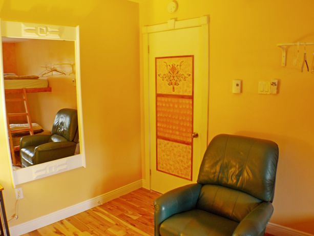 Imagen de la habitación del Hostel Auberge Jeunesse Loulou's Backpacker. Foto 14