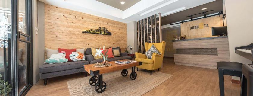 Imagen de los interiores del Hostel Augusta -. Foto 6