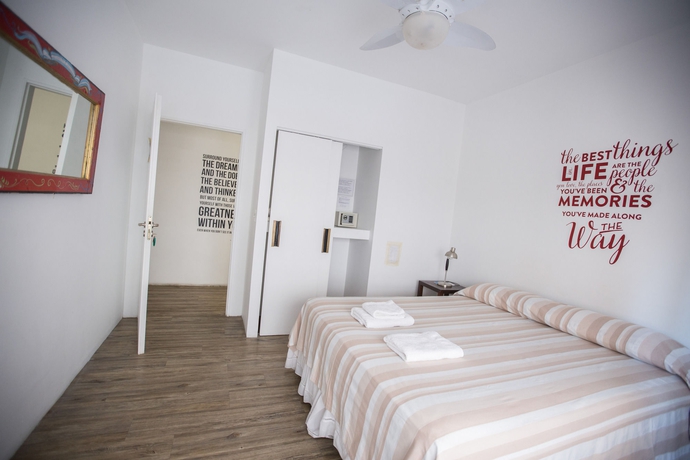 Imagen de la habitación del Hostel Ba Stop Hotel House. Foto 11