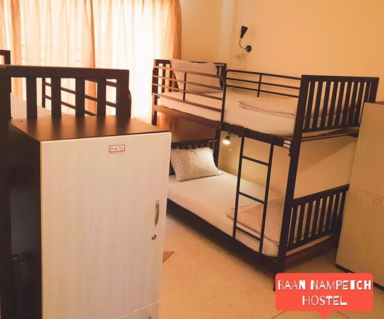 Imagen de la habitación del Hostel Baan Nampetch. Foto 15